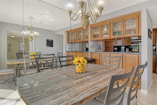 6157 MIDNIGHT PASS ROAD G22, Sarasota, FL 34242