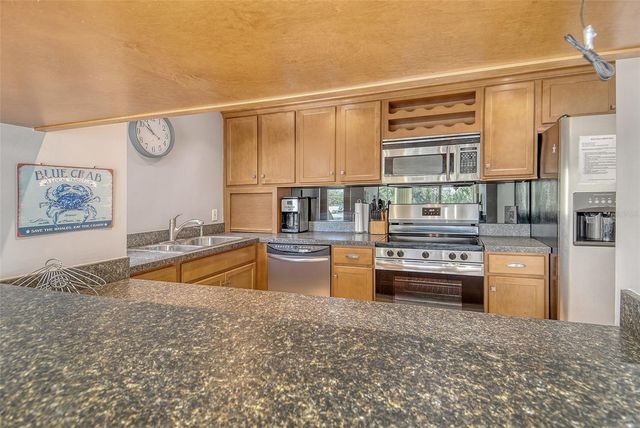 6157 MIDNIGHT PASS ROAD G22, Sarasota, FL 34242