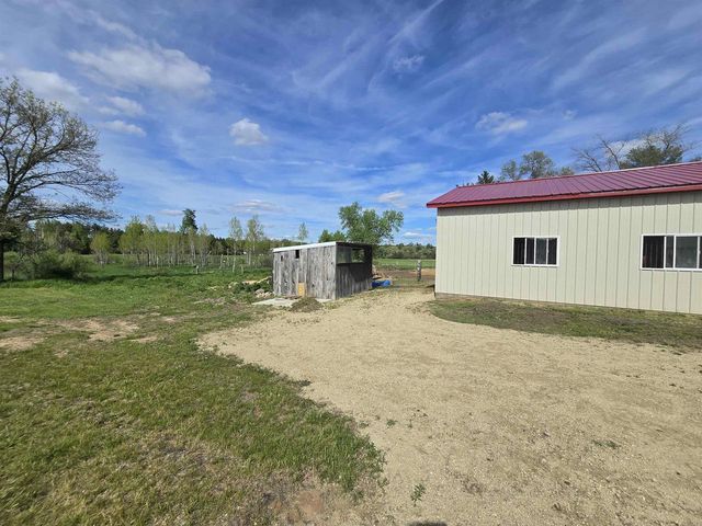 W10556 CZECH ROAD, Coloma, WI 54930