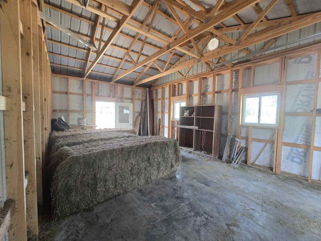 W10556 CZECH ROAD, Coloma, WI 54930