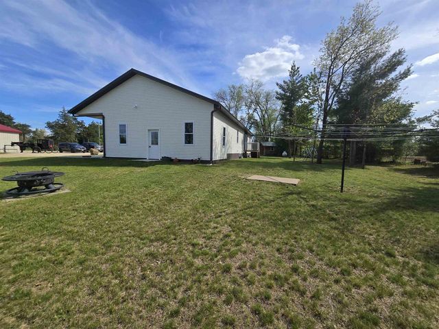 W10556 CZECH ROAD, Coloma, WI 54930