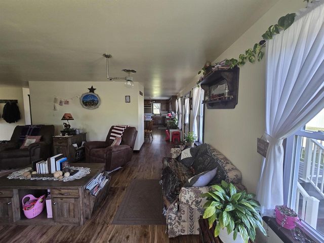 W10556 CZECH ROAD, Coloma, WI 54930