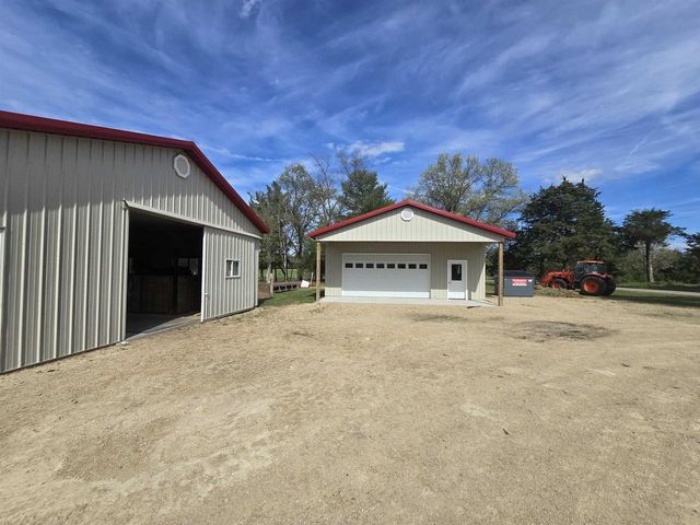 W10556 CZECH ROAD, Coloma, WI 54930