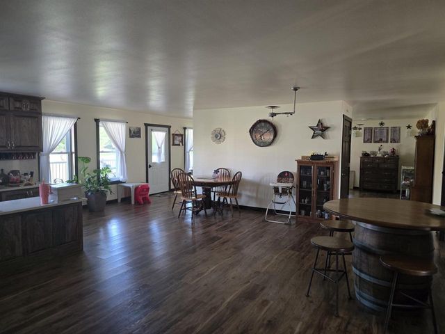 W10556 CZECH ROAD, Coloma, WI 54930