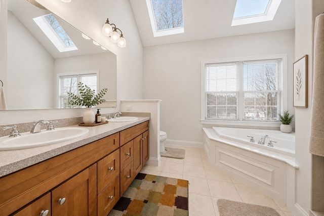 20 Coolidge Ave, Norwood, MA 02062