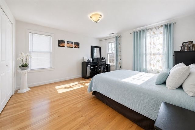 20 Coolidge Ave, Norwood, MA 02062