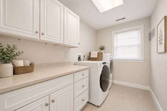 20 Coolidge Ave, Norwood, MA 02062
