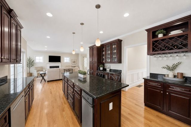 20 Coolidge Ave, Norwood, MA 02062