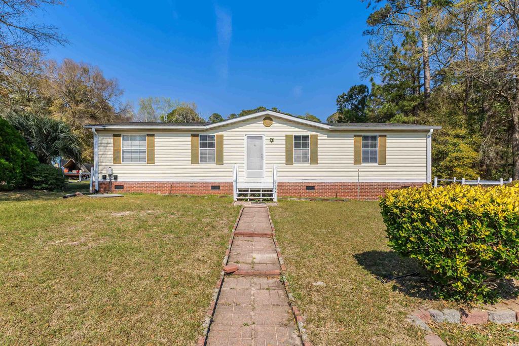 8977 Jennis Ave., Calabash, NC 28467