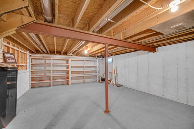 4160 Westwood Lane, Chesterton, IN 46304