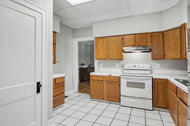 101 Arthur Avenue NE, Grand Rapids, MI 49503