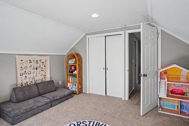 101 Arthur Avenue NE, Grand Rapids, MI 49503