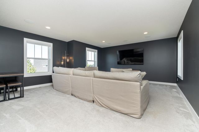 4342 Millstone Drive, Chaska, MN 55318