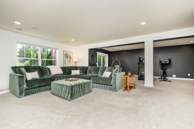 4342 Millstone Drive, Chaska, MN 55318