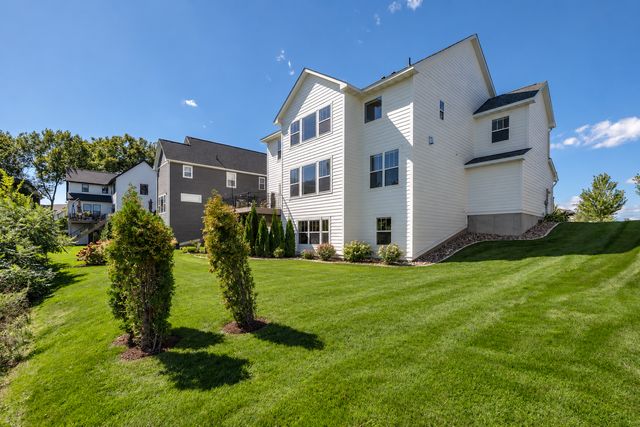4342 Millstone Drive, Chaska, MN 55318