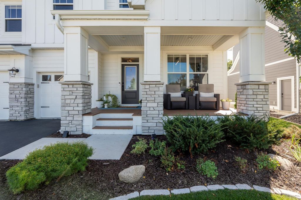 4342 Millstone Drive, Chaska, MN 55318 — photo 2