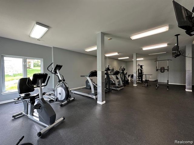 1388 Constance Drive, Pontiac, MI 48340