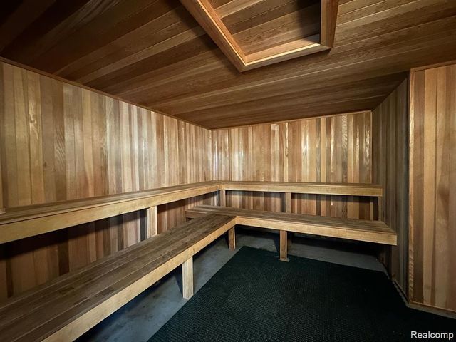 1388 Constance Drive, Pontiac, MI 48340