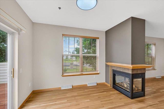 2779 Crinkle Root Drive, Fitchburg, WI 53711