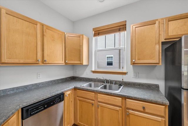 2779 Crinkle Root Drive, Fitchburg, WI 53711