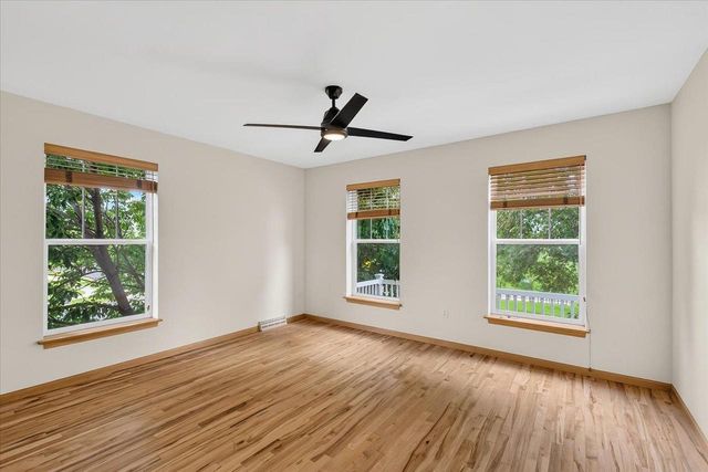 2779 Crinkle Root Drive, Fitchburg, WI 53711