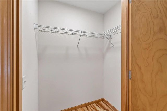 2779 Crinkle Root Drive, Fitchburg, WI 53711