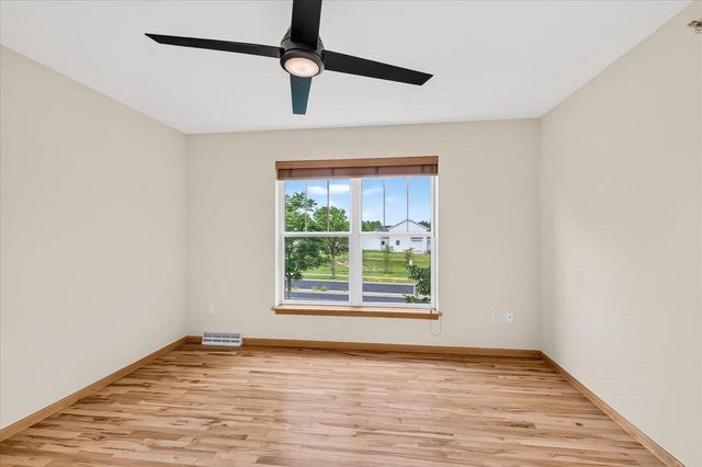 2779 Crinkle Root Drive, Fitchburg, WI 53711