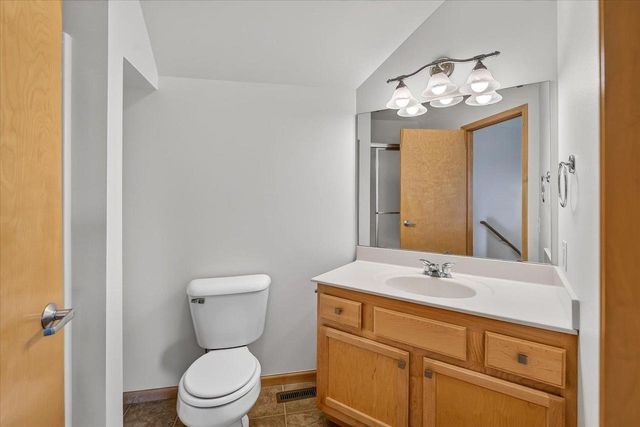2779 Crinkle Root Drive, Fitchburg, WI 53711