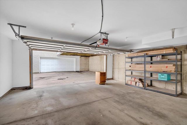2779 Crinkle Root Drive, Fitchburg, WI 53711