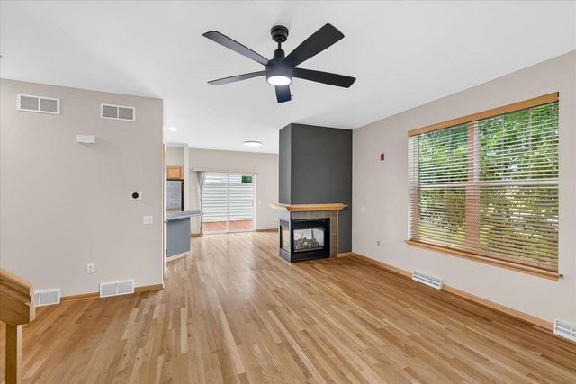 2779 Crinkle Root Drive, Fitchburg, WI 53711