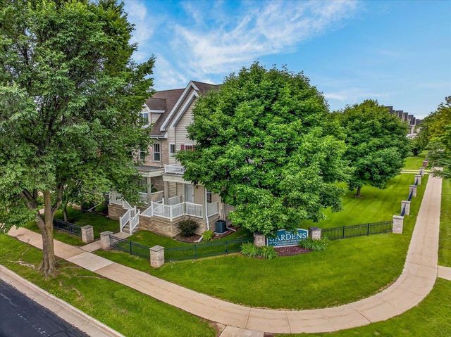 2779 Crinkle Root Drive, Fitchburg, WI 53711