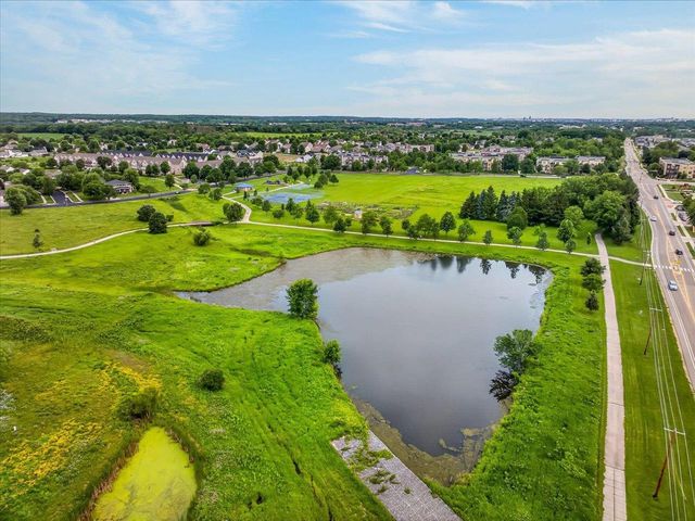 2779 Crinkle Root Drive, Fitchburg, WI 53711
