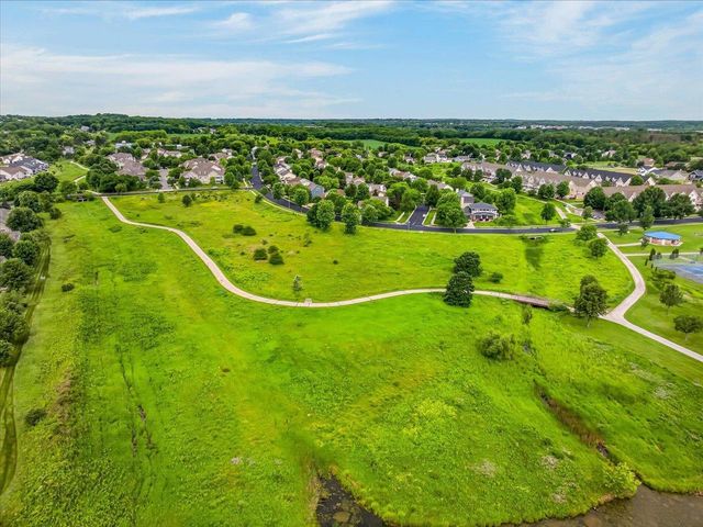 2779 Crinkle Root Drive, Fitchburg, WI 53711
