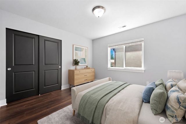 15516 8th Avenue W, Lynnwood, WA 98087