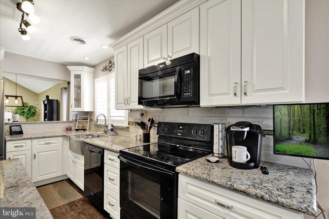 119 PRIMROSE LN, Reading, PA 19610