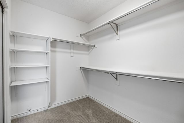 944 Valley View Drive, Lewisville, TX 75067