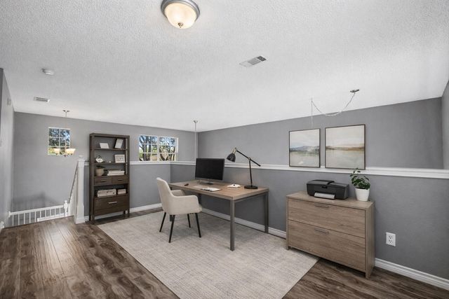 944 Valley View Drive, Lewisville, TX 75067