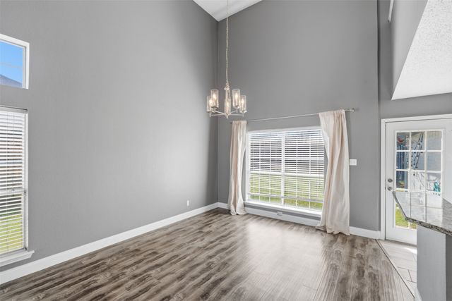 944 Valley View Drive, Lewisville, TX 75067