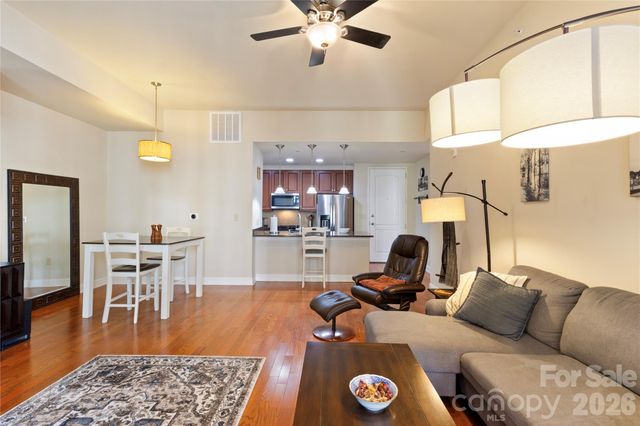 701 Royal Court 603, Charlotte, NC 28202