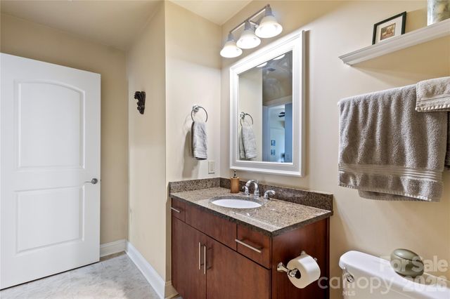 701 Royal Court 603, Charlotte, NC 28202