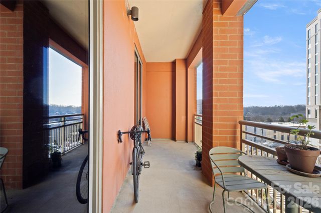 701 Royal Court 603, Charlotte, NC 28202