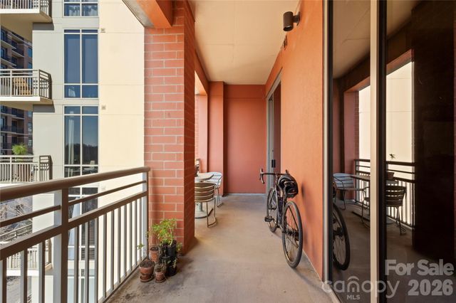 701 Royal Court 603, Charlotte, NC 28202