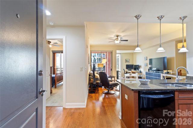 701 Royal Court 603, Charlotte, NC 28202