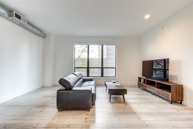 1901 Post Oak Boulevard 3105, Houston, TX 77056