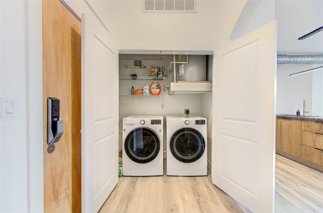 1901 Post Oak Boulevard 3105, Houston, TX 77056