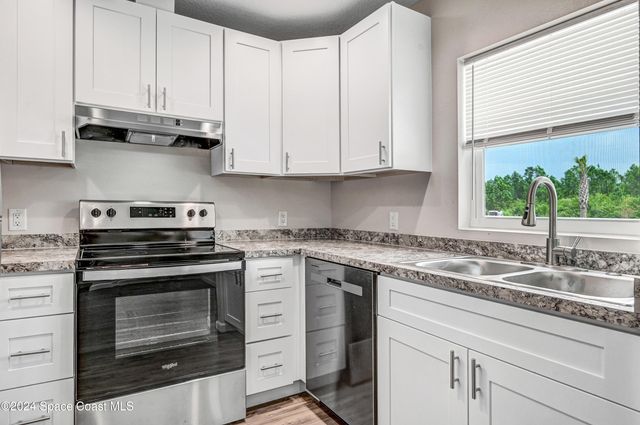 1895 Convair Street SE 2201, Palm Bay, FL 32909