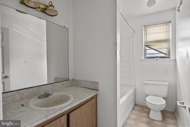 109 EAVES MILL RD, Medford, NJ 08055