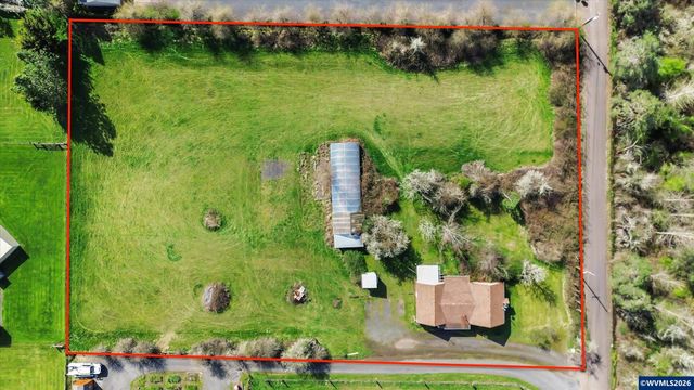 993 42nd Av, Sweet Home, OR 97386