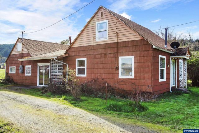 993 42nd Av, Sweet Home, OR 97386