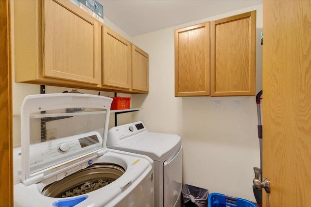828 Dunn Avenue, Oregon, WI 53575